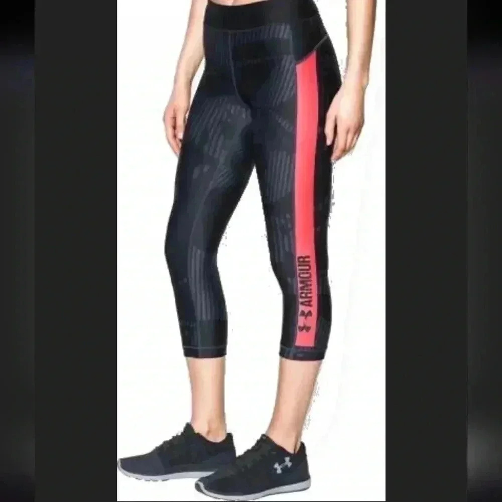 Under Armour Women's Hg Print Graphic Capris, size L, black/orange, like new!